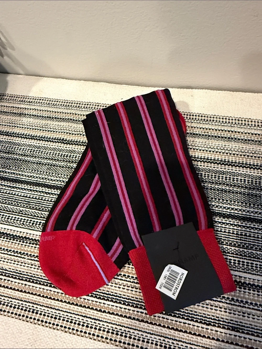 Duchamp Men's Black Dress Socks with‎ Red and Pink Stripes size Large NWT